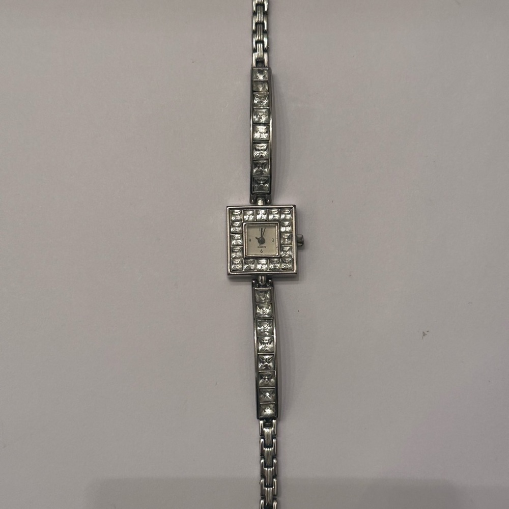 Yves Rocher Crystal Watch - Picture 2 of 5